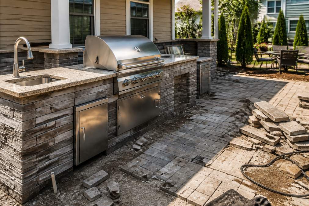 Outdoor Kitchen Design Mistakes to Avoid in 2026